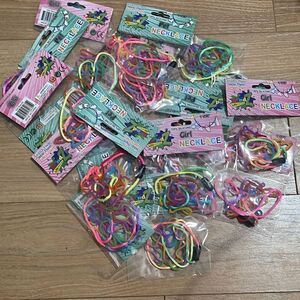 Bandz lots necklaces (2 random packs)